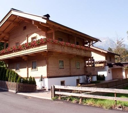 Chalet - Appartements Julitta Mayrhofen Extérieur photo