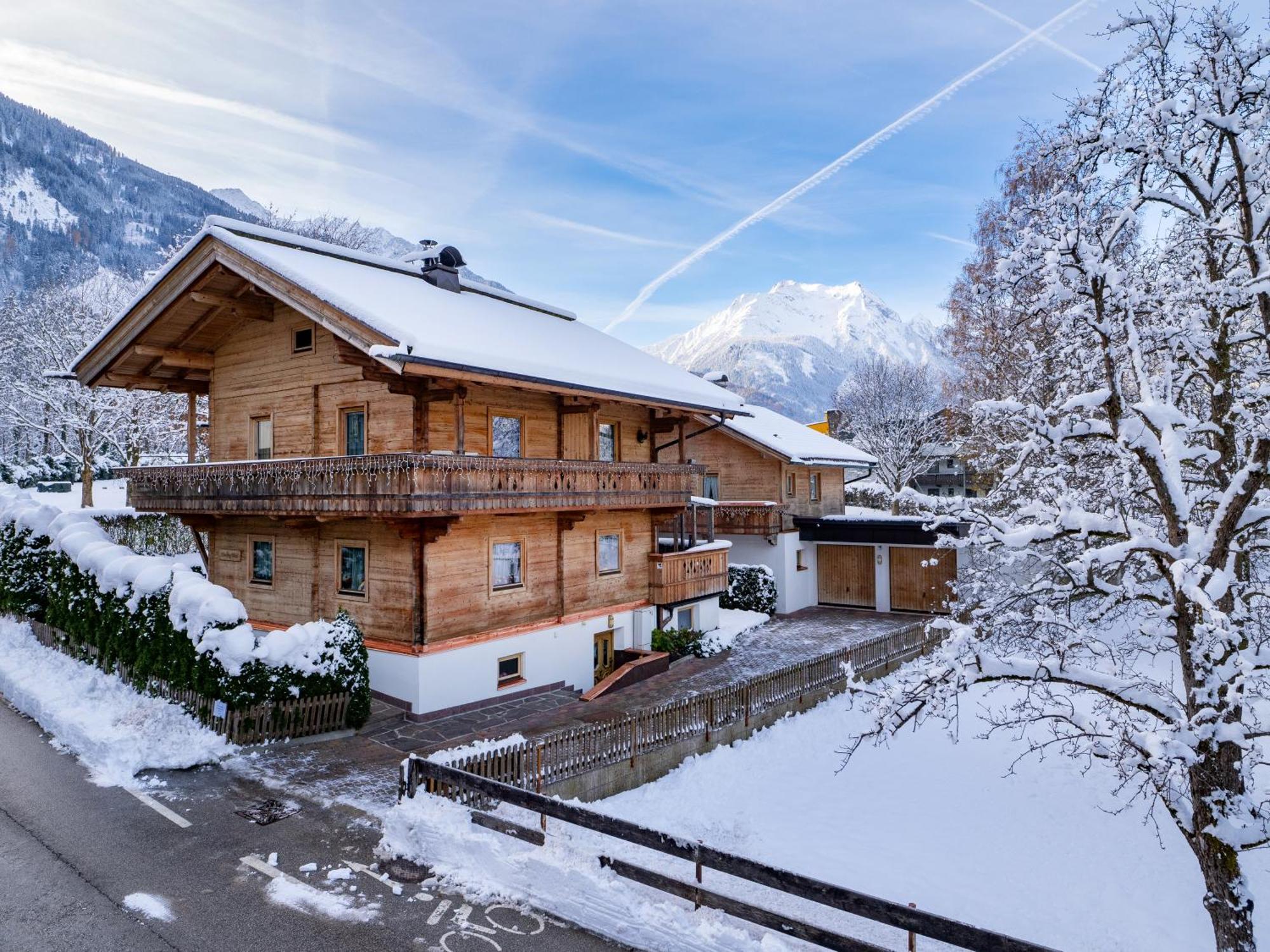Chalet - Appartements Julitta Mayrhofen Extérieur photo